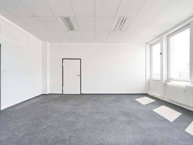 Bürofläche zur Miete provisionsfrei 264 m² Bürofläche teilbar ab 7 m² Großbeerenstraße 2-10 Mariendorf Berlin 12107