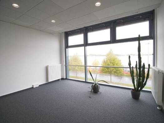 Büro zur Miete provisionsfrei 130 m² Bürofläche teilbar von 60 m² bis 450 m² Groß Machnow Rangsdorf 15834