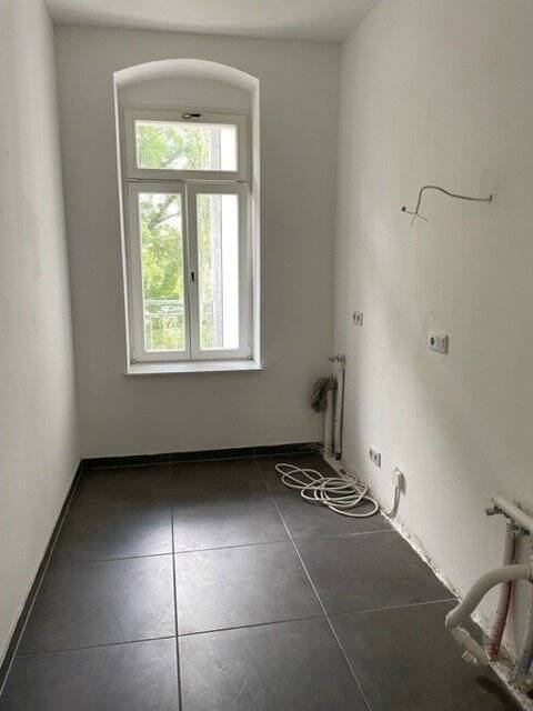 MODERNES WOHNEN! Wohnung mit Parkett, Fußbodenheizung, Balkon und Lift – Gießerstraße 21, 9130 Chemnitz – Vorschaubild 3