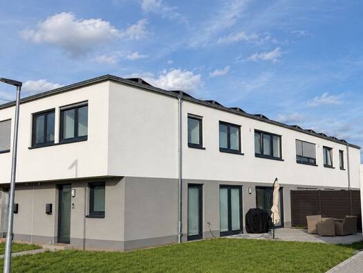 Einfamilienhaus zum Kauf - Erstbezug provisionsfrei 419.000 € 4 Zimmer 117,8 m² 216,5 m² Grundstück Dölau Halle (Saale) 06120