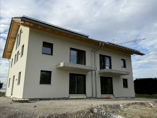 Wohnung zur Miete - Erstbezug 975 € 3 Zimmer 75 m² EG frei ab 01.11.2026 Pfaffing Obing 83119