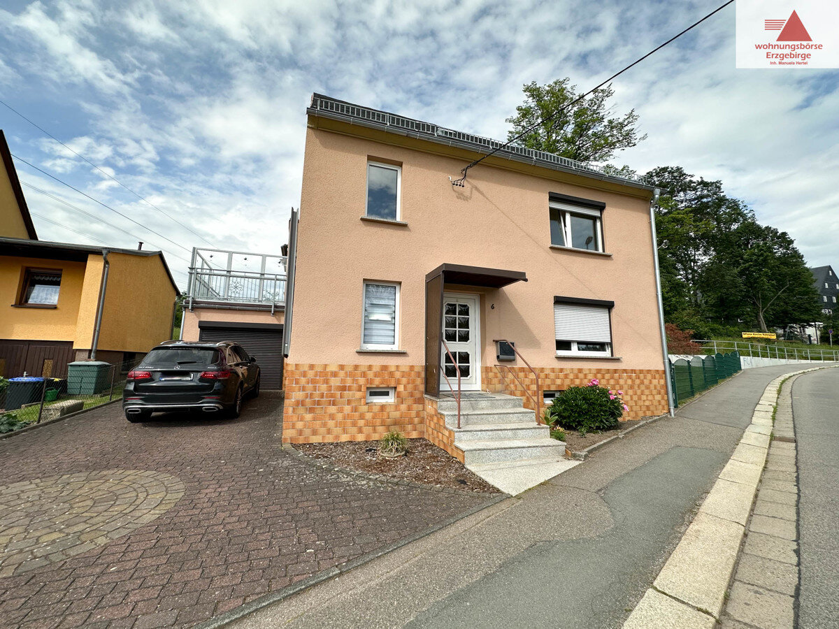 Einfamilienhaus zum Kauf 175.000 € 7 Zimmer 130 m²<br/>Wohnfläche 360 m²<br/>Grundstück Röhrsdorf 961 Röhrsdorf 09247