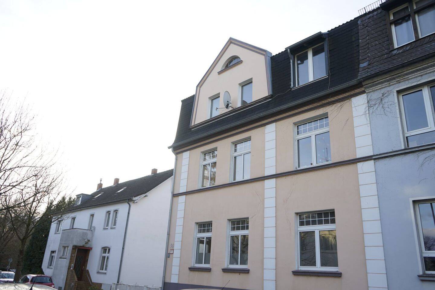 Mehrfamilienhaus zum Kauf, Düsseldorf