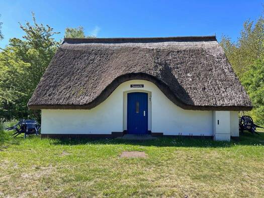 Haus zum Kauf provisionsfrei 515.000 € 4 Zimmer 60 m² 1.229 m² Grundstück In den Dünen 122 Vitte, Hiddensee Insel Hiddensee 18565