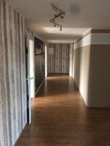 Wohnung zur Miete 720 € 4 Zimmer 125 m² 3. Geschoss frei ab 01.02.2025 Kulmstrasse 33 Saalfeld Saalfeld/Saale 07318