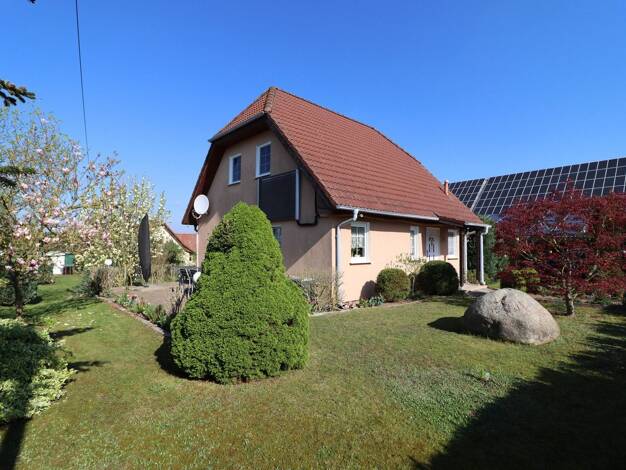 Einfamilienhaus zum Kauf provisionsfrei 269.000 € 4 Zimmer 103,3 m² 1.114 m² Grundstück Warnitz Oberuckersee 17291