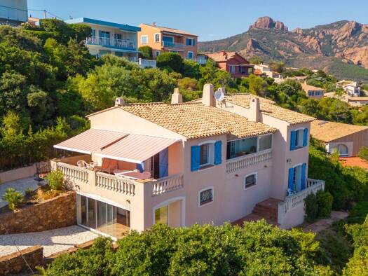 Einfamilienhaus zum Kauf 1.397.000 € 6 Zimmer 212 m² 904 m² Grundstück Cabries ST RAPHAEL 83530