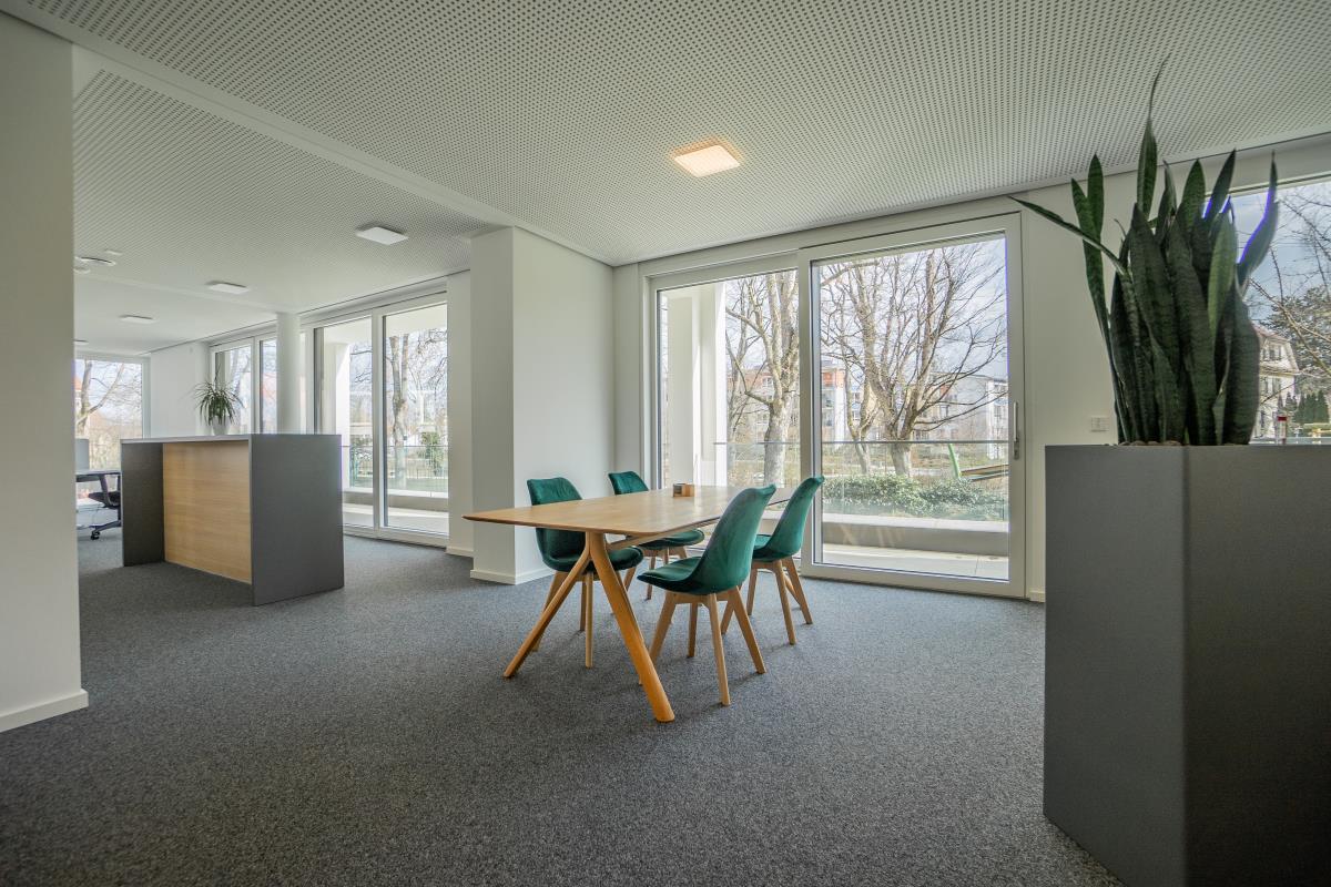 Bürofläche zur Miete 2.100 € 2,5 Zimmer 146,8 m²<br/>Bürofläche ab 146,8 m²<br/>Teilbarkeit Balingen Balingen 72336