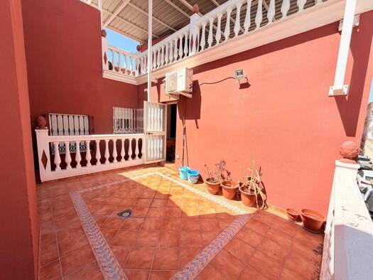 Villa zum Kauf 525.000 € 4 Zimmer 153 m² Málaga 29010