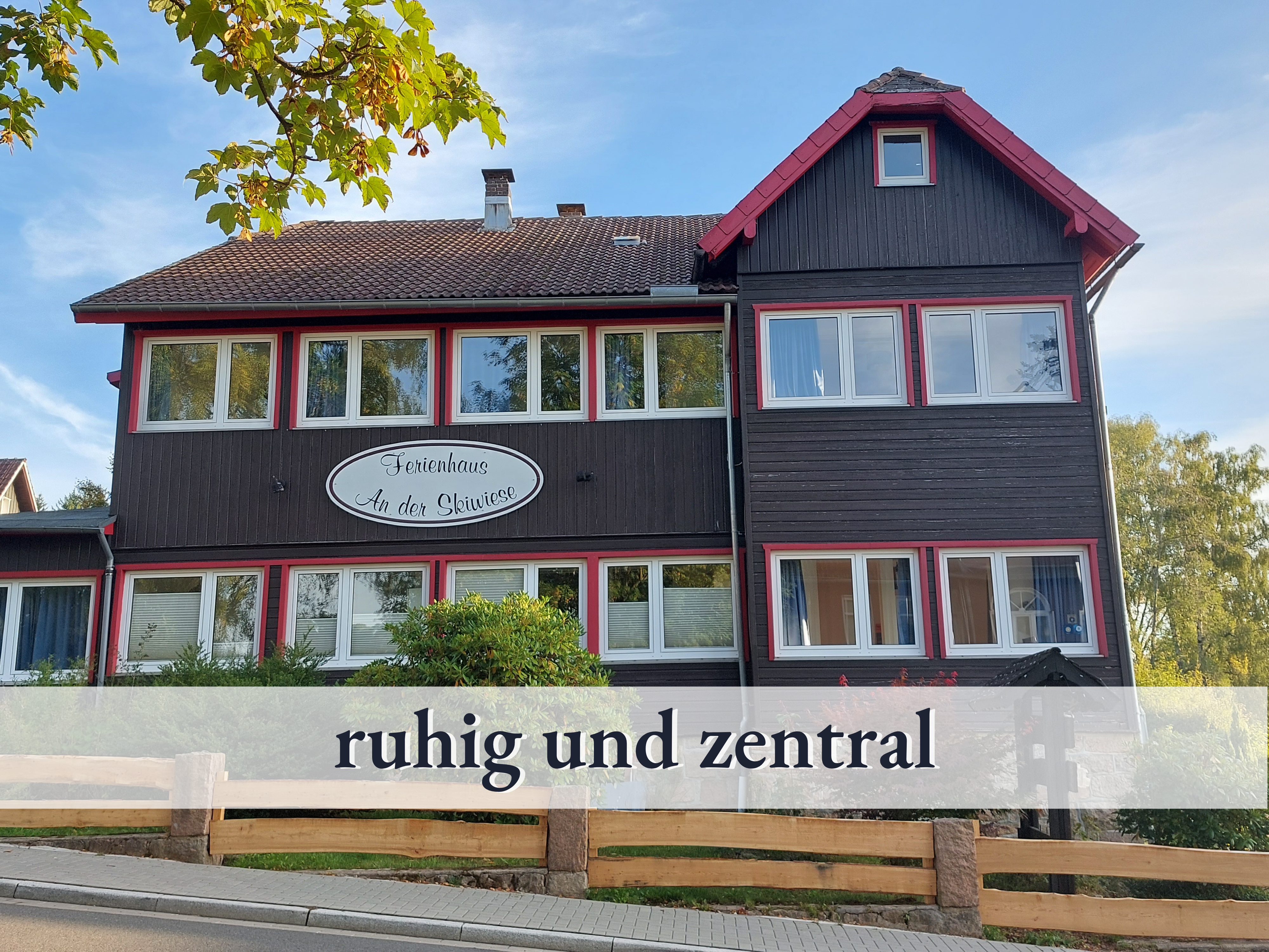 Mehrfamilienhaus zum Kauf 595.000 € 11 Zimmer 325 m²<br/>Wohnfläche 910 m²<br/>Grundstück ab sofort<br/>Verfügbarkeit Braunlage Braunlage 38700