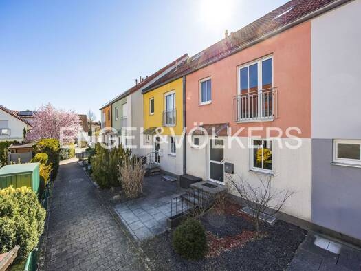 Reihenmittelhaus zum Kauf 449.000 € 5 Zimmer 92 m² 129 m² Grundstück frei ab 01.06.2026 Leerstetten Schwanstetten 90596