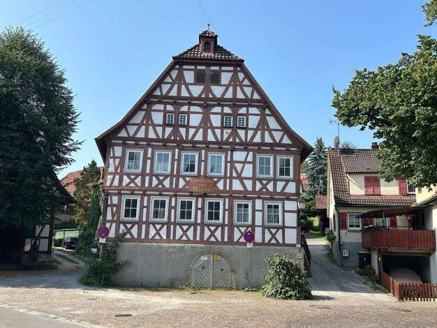 Mehrfamilienhaus zum Kauf 475.000 € 13 Zimmer 540 m² 342 m² Grundstück frei ab sofort Strümpfelbach Weinstadt 71384