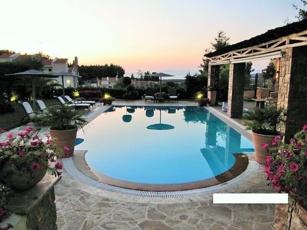 Villa zum Kauf 1.700.000 € 4 Zimmer 400 m²<br/>Wohnfläche 1.500 m²<br/>Grundstück Chalkidiki