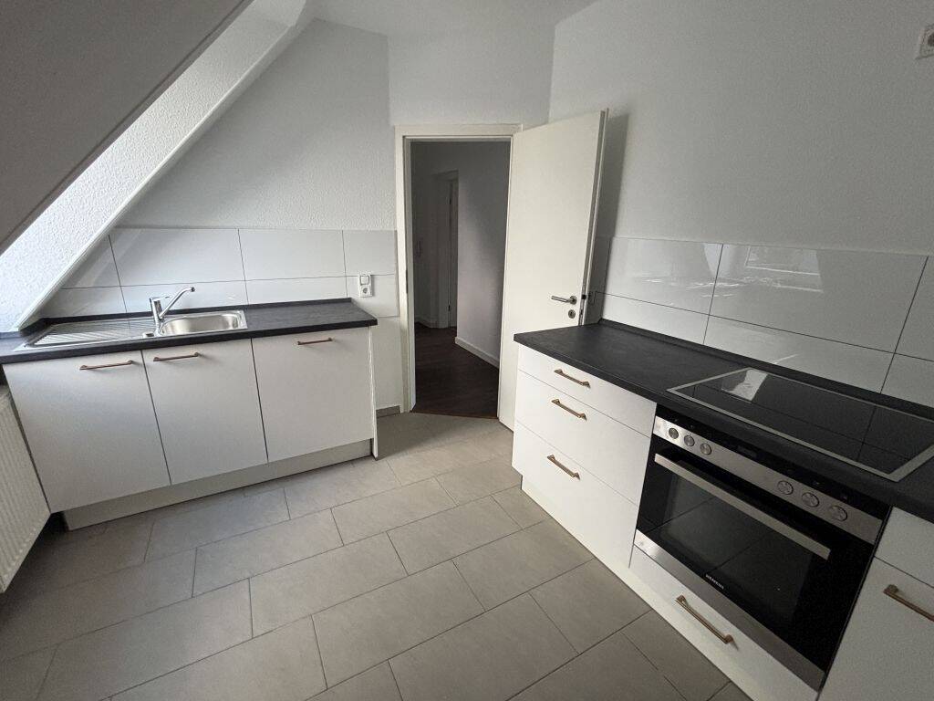 Gemütliche 2 Zimmer-DG-Wohnung in Wiesbaden – Westendstraße 30, 65195 Wiesbaden – Vorschaubild 8