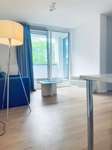 Studio zur Miete 640 € 2 Zimmer 41 m²<br/>Wohnfläche 4.<br/>Geschoss 15.12.2024<br/>Verfügbarkeit Äußere Bayreuther Straße 72 Schoppershof Nürnberg 90491