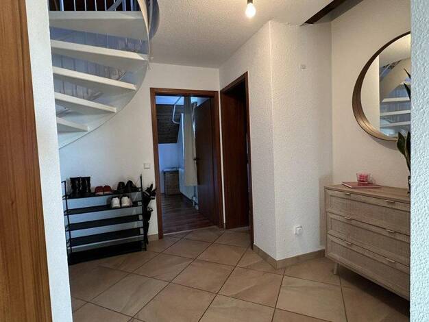 Wohnung zur Miete 850 € 2 Zimmer 76,1 m² 3. Geschoss frei ab 01.01.2027 Traubenstraße 27 Endersbach Weinstadt 71384