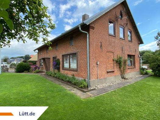 Mehrfamilienhaus zum Kauf provisionsfrei 370.000 € 8 Zimmer 191 m² 693 m² Grundstück Hamdorf 24805