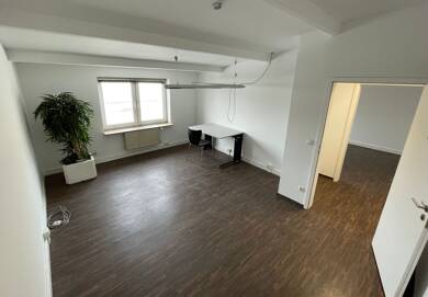 Bürofläche zur Miete provisionsfrei 770 € 119 m² Bürofläche Sophian-Kolb-Str. 6 Industriegebiet Bayreuth 95448