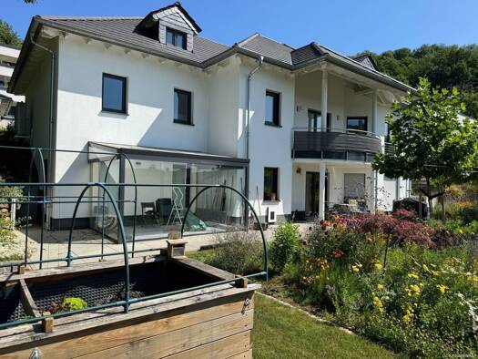 Einfamilienhaus zum Kauf 785.000 € 8 Zimmer 204 m² 834 m² Grundstück frei ab sofort Echternacherbrück 54668