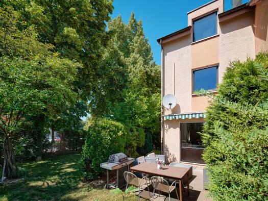 Reihenendhaus zum Kauf 420.000 € 6,5 Zimmer 129 m² 330 m² Grundstück Jesingen Kirchheim 73230