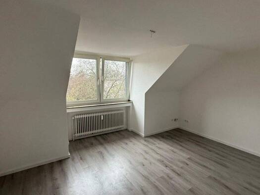 Wohnung zur Miete 369 € 2 Zimmer 48 m² 4. Geschoss frei ab 16.03.2026 Bahnhofstr. 54a Mittelmeiderich Duisburg 47138