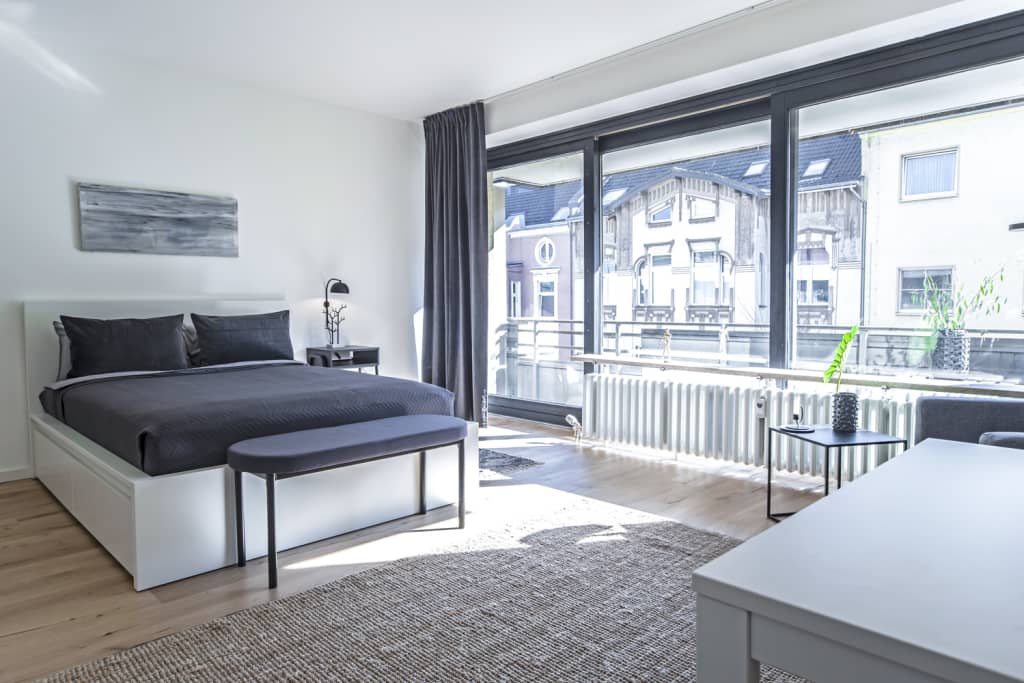 Wohnung zur Miete Wohnen auf Zeit 1.200 € 1 Zimmer 31 m²<br/>Wohnfläche 01.04.2025<br/>Verfügbarkeit Gladbacher Straße Unterbilk Düsseldorf 40219