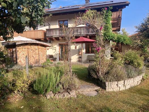 Doppelhaushälfte zum Kauf provisionsfrei 750.000 € 6 Zimmer 148 m² 287 m² Grundstück Hohenaustraße 16 Hepfengraben Neubeuern 83115