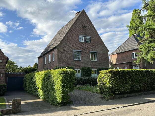 Einfamilienhaus zum Kauf provisionsfrei 895.000 € 9 Zimmer 240 m² 999 m² Grundstück Westliche Höhe - St.-Gertrud Flensburg 24939