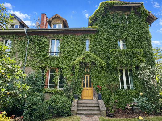 Einfamilienhaus zum Kauf 525.000 € 12 Zimmer 300 m² 1.863 m² Grundstück frei ab sofort St Arnual Saarbrücken 66119