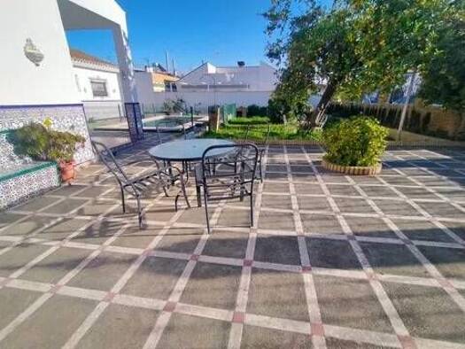 Chalet zum Kauf 545.000 € 4 Zimmer 243 m² Avenida Bormujos No Number Bormujos 41930
