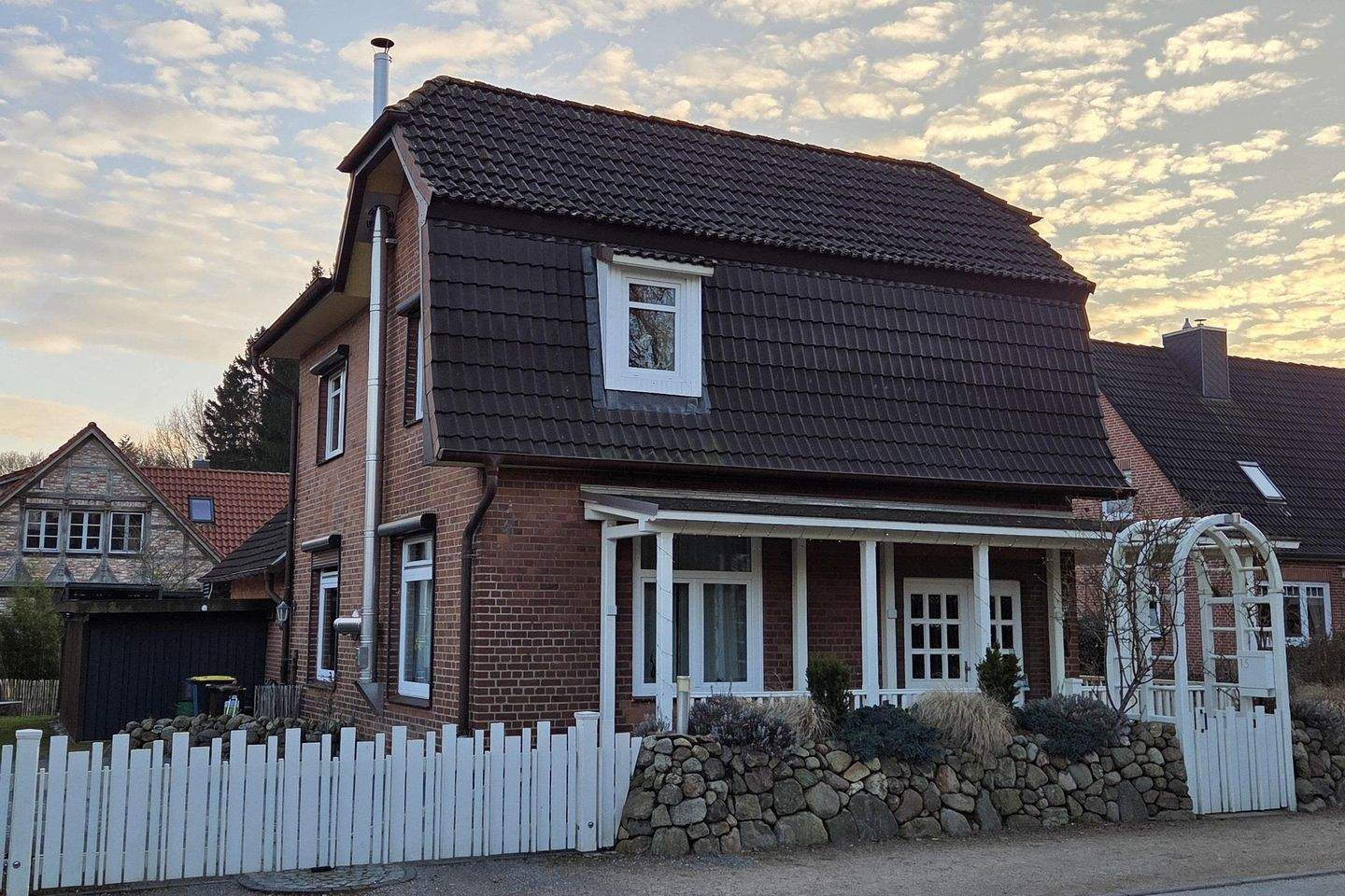 Immobilie in Lütjensee - Teilsaniertes EFH in toller Lage - Bild 0