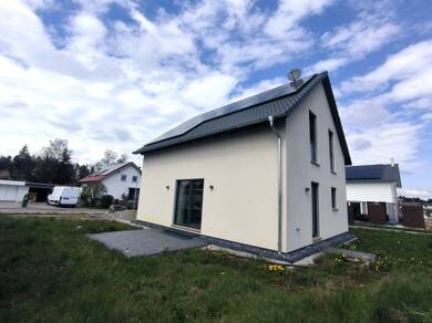 Einfamilienhaus zur Miete 1.590 € 5 Zimmer 110 m² 594 m² Grundstück frei ab 01.07.2025 Rottweil Rottweil / Neukirch 78628