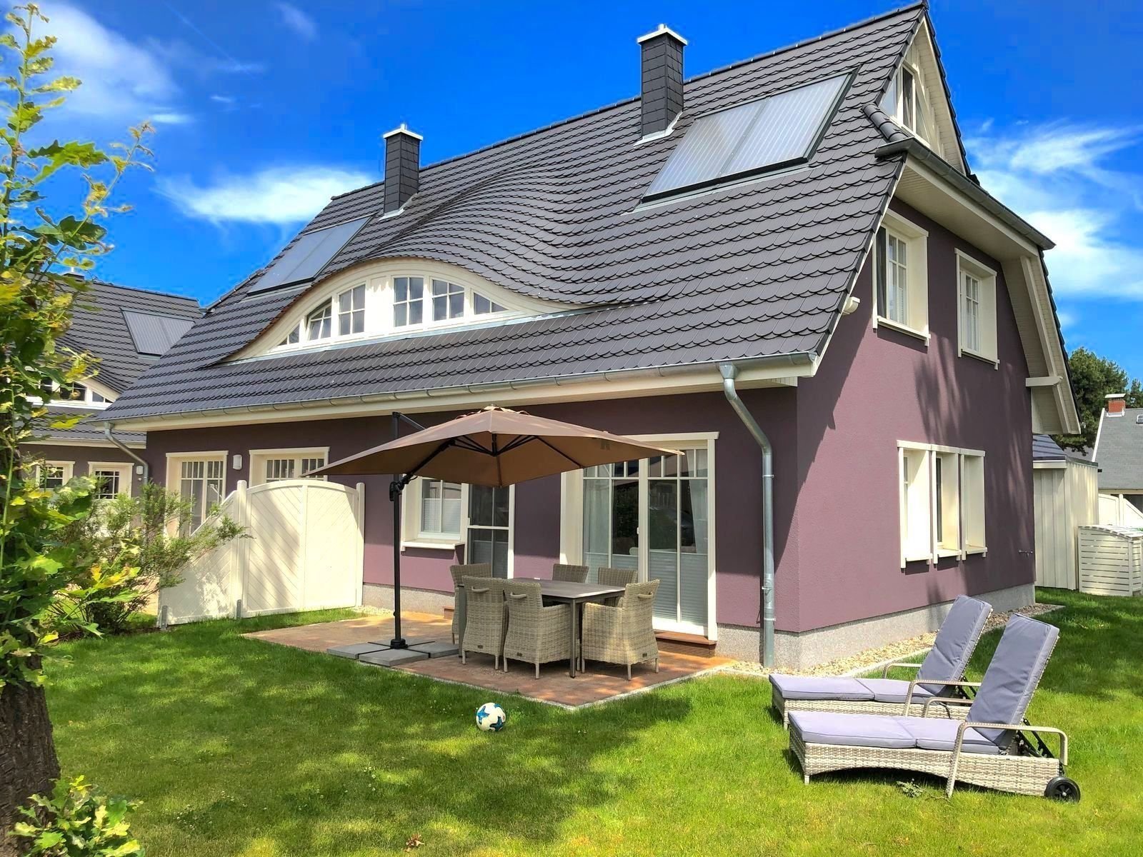 Doppelhaushälfte zum Kauf als Kapitalanlage geeignet 599.000 € 5 Zimmer 103 m²<br/>Wohnfläche 302 m²<br/>Grundstück Zingst Zingst 18374