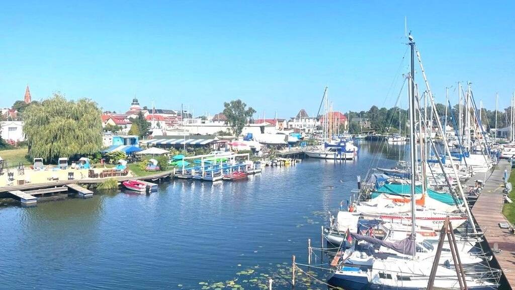 Haus zum Kauf 1.299.000 € 25 Zimmer 1.642 m² 2.300 m² Grundstück Ueckerstr. 111 Ueckermünde 17373