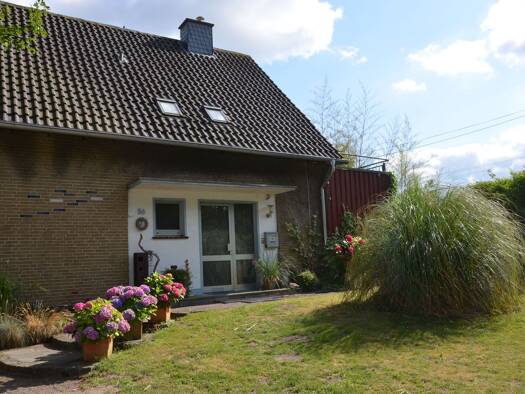 Haus zum Kauf 494.000 € 5 Zimmer 127,8 m² 2.600 m² Grundstück Bettenkamp Moers 47447
