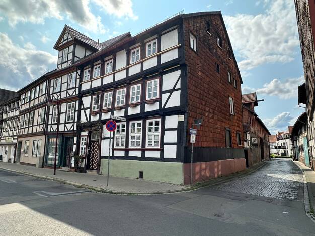 Reihenendhaus zum Kauf 139.000 € 12 Zimmer 274 m² 173 m² Grundstück Einbeck Einbeck 37574