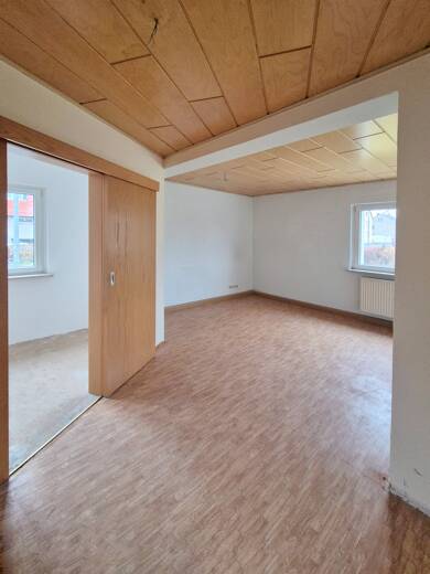 Wohnung zur Miete 354 € 3 Zimmer 59 m² EG frei ab sofort Pößnecker Straße 31 Neustadt Neustadt an der Orla 07806