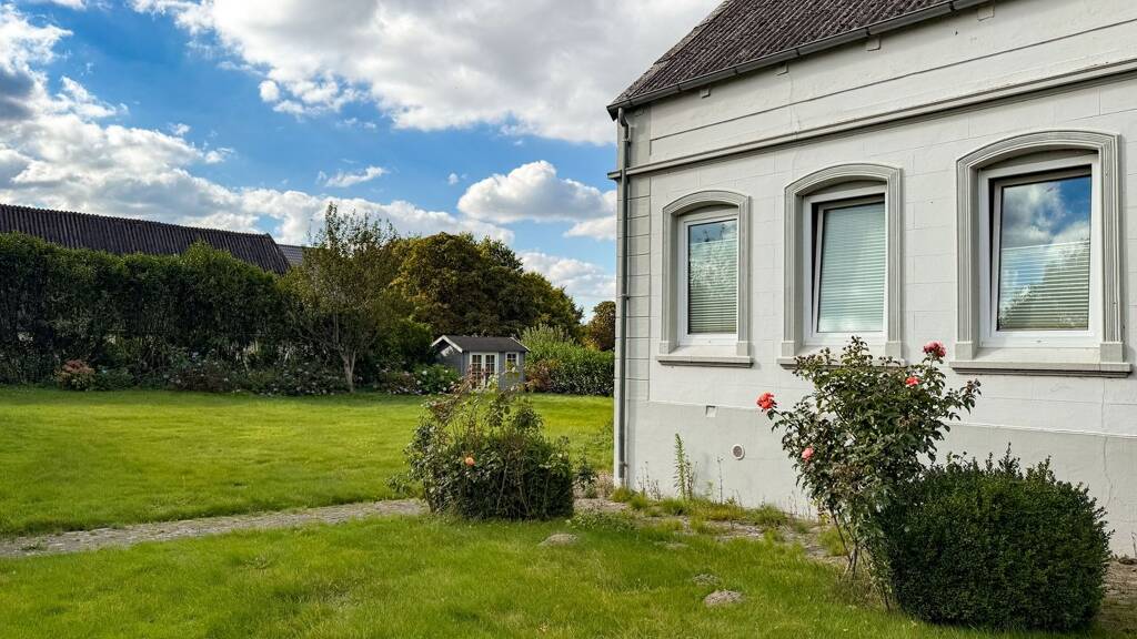 Einfamilienhaus zum Kauf 299.000 € 5 Zimmer 123 m² 1.516 m² Grundstück Loose 24366