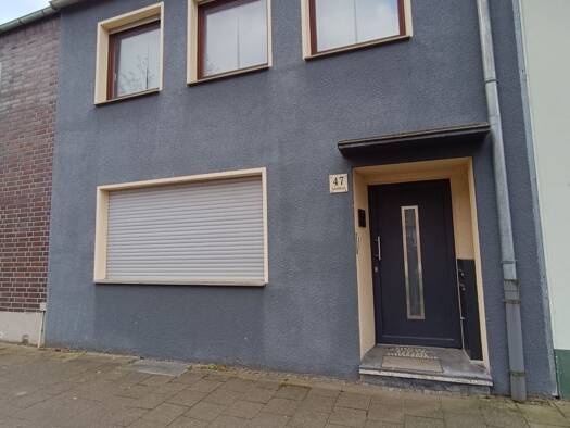 Reihenhaus zum Kauf provisionsfrei 314.000 € 5 Zimmer 113 m² 380 m² Grundstück Arnoldsweiler Düren 52353