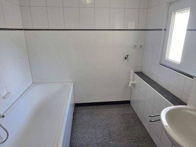 Wohnung zur Miete 825 € 3,5 Zimmer 66 m² 2. Geschoss Wendlingen 73240