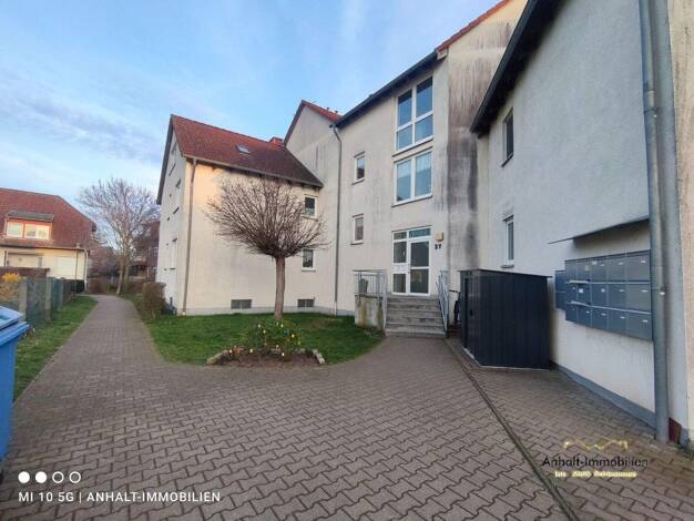 Wohnung zur Miete 435 € 2 Zimmer 58 m² 2. Geschoss frei ab sofort Stumsdorfer Straße 37 Zörbig 06780