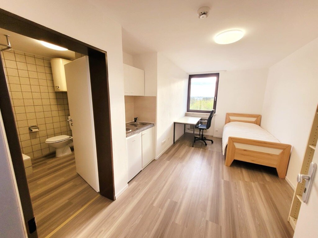 Wohnung zur Miete Wohnen auf Zeit 890 € 1 Zimmer 24 m²<br/>Wohnfläche 01.02.2025<br/>Verfügbarkeit Rennesstraße Sieglitzhof Erlangen 91054