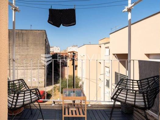 Wohnung zur Miete 750 € 2 Zimmer 60 m² 2. Geschoss Vostarnica Brodarica