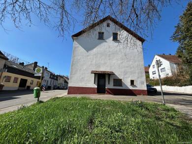 Stadthaus zum Kauf 310.000 € 9 Zimmer 200 m² 698 m² Grundstück Wiebelskirchen Neunkirchen/Saar 66540