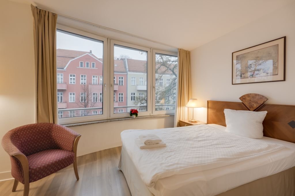 Wohnung zur Miete Wohnen auf Zeit 1.260 € 1 Zimmer 27 m²<br/>Wohnfläche 24.09.2024<br/>Verfügbarkeit Osnabrücker Str. Charlottenburg Berlin 10589