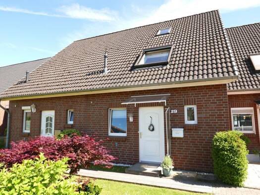 Reihenmittelhaus zum Kauf 269.000 € 5 Zimmer 110 m² 339 m² Grundstück Lübow Lübow 23972