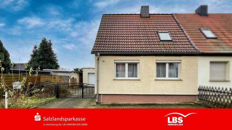 Doppelhaushälfte zum Kauf 128.000 € 3,5 Zimmer 101 m² 674 m² Grundstück Aschersleben Aschersleben 06449