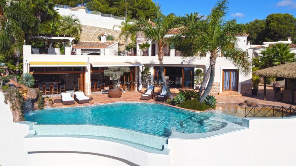 Villa zum Kauf 2.575.000 € 8 Zimmer 555 m²<br/>Wohnfläche 2.000 m²<br/>Grundstück Calpe 03710