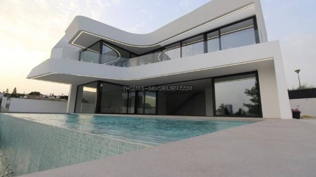 Villa zum Kauf 1.125.000 € 5 Zimmer 303 m² 922 m² Grundstück Calpe 03710