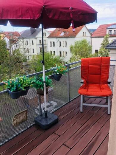 Wohnung zur Miete 1.450 € 3 Zimmer 89 m² Dachgeschoss, 3. Geschoss frei ab sofort Washingtonstraße 21 Westvorstadt Weimar 99423